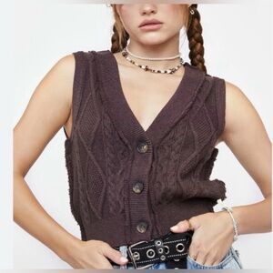 Gorgeous Free People cable knit sweater vest in excellent condition